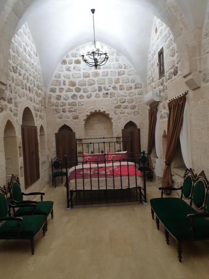 Mardin Tarihi Ulu Cami Yani, Tarihi Konak Exterior photo