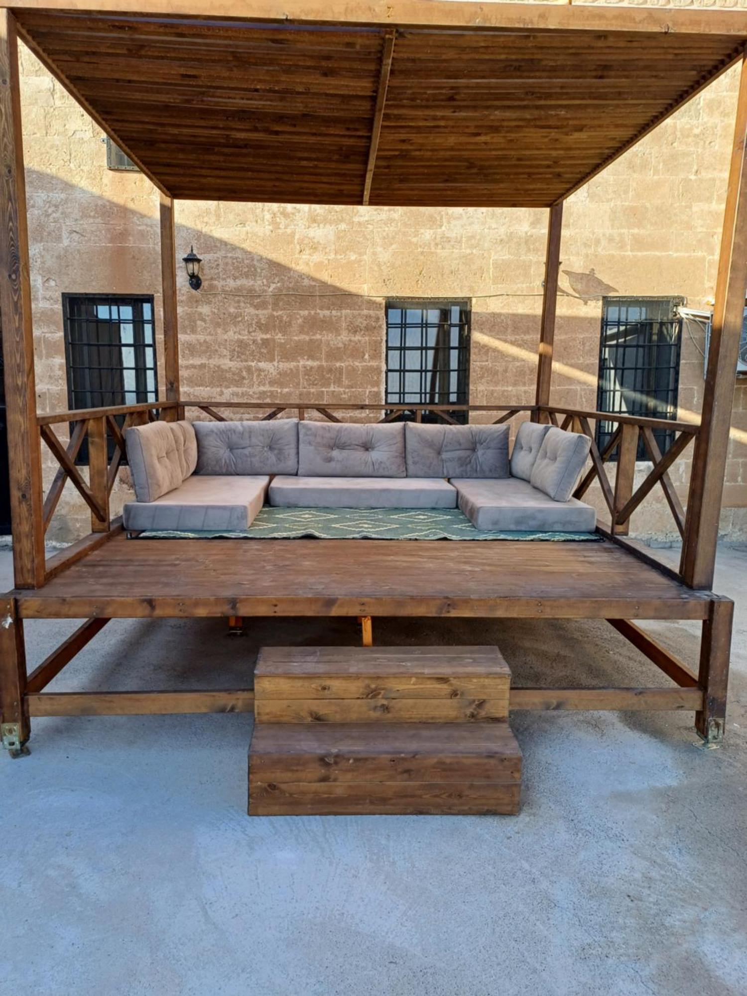 Mardin Tarihi Ulu Cami Yani, Tarihi Konak Exterior photo